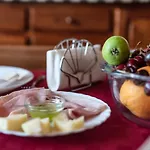 Bed and breakfast La Veranda Di Tatta 3*